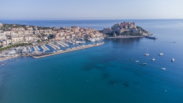 Les 12 meilleures destinations pour visiter la Corse en août